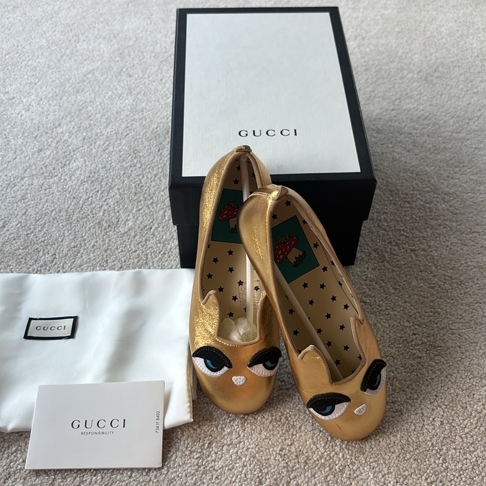 Gucci Gold Flats Luxurious Leather Loafers